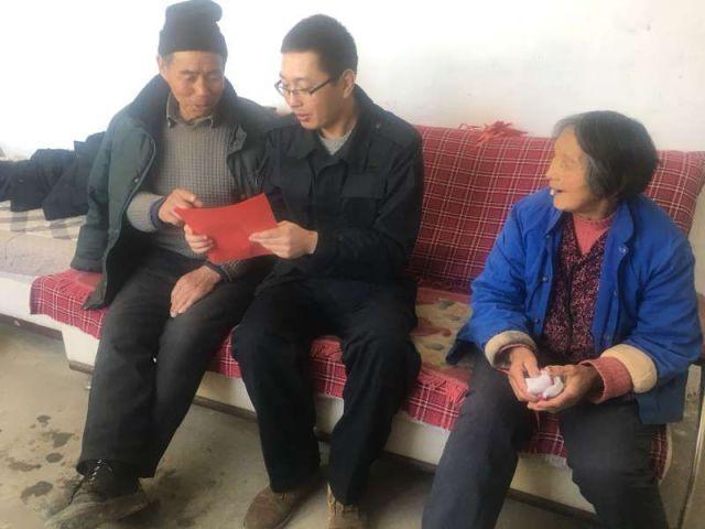 青海藏文化博物院：卡垫“龙元素”妙趣横生