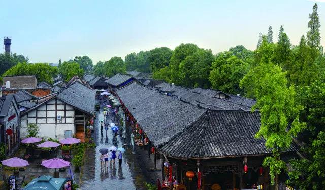 二刷《繁花》，才懂王家卫为什么用《偷心》